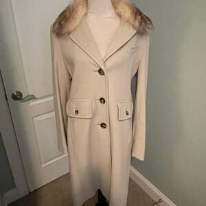 BCBGMaxAzria Cream Trench Coat with Faux Fur Collar